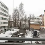 Cozy 1br W Balcony Next To Tram Stop Helsinki