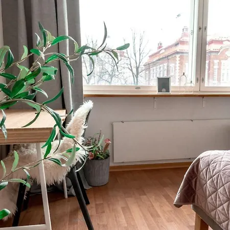Cozy 1br W Balcony Next To Tram Stop