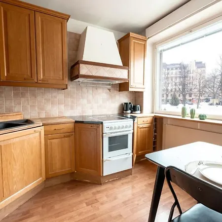 Cozy 1br W Balcony Next To Tram Stop アパート